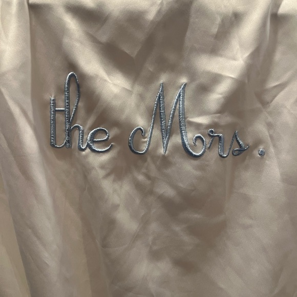 ‘The Mrs.’ Wedding Getting Ready Robe - Picture 4 of 5